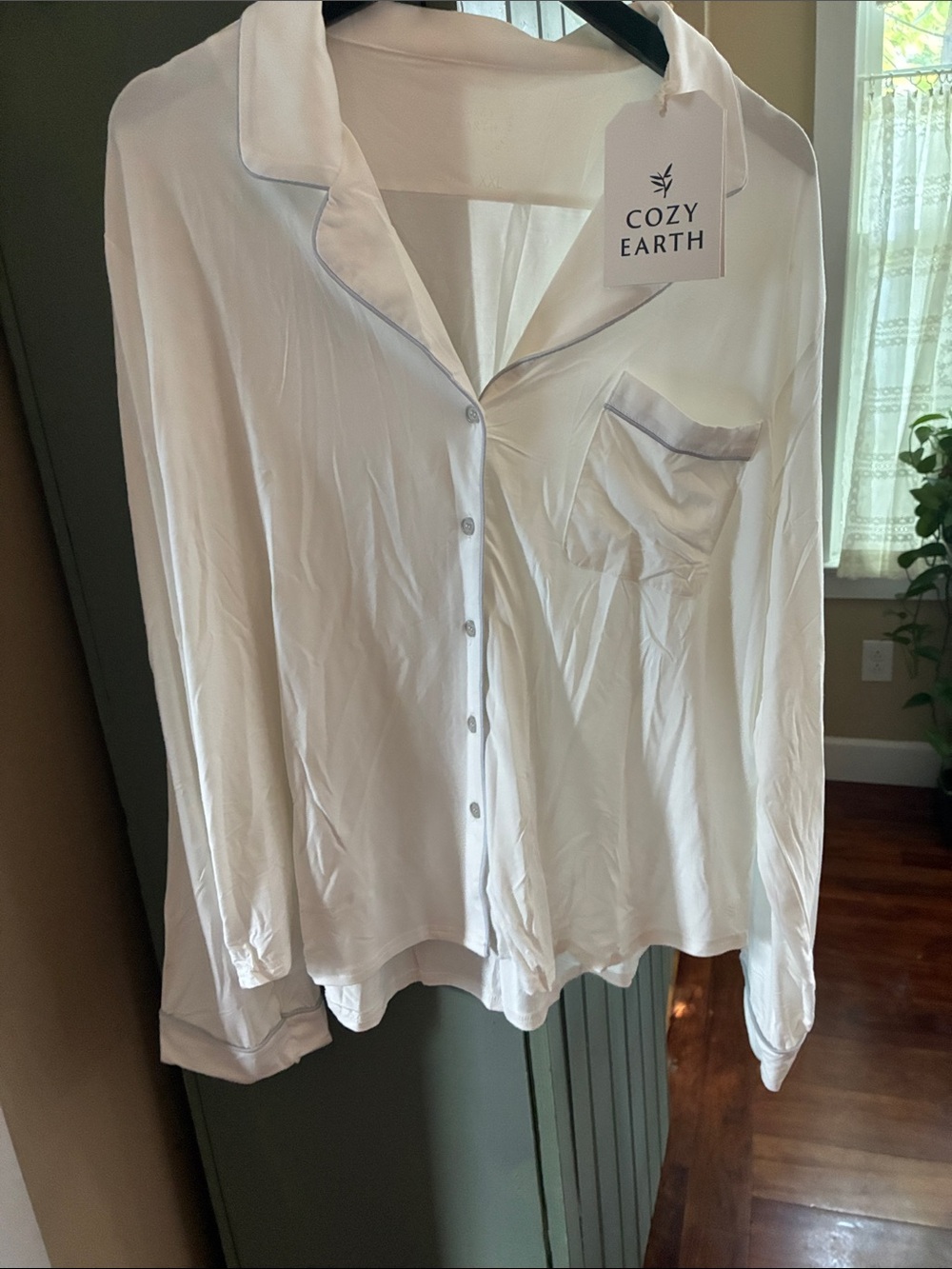 Cozy Earth Women's White Button-Down Sleep Shirt with Contrast Trim